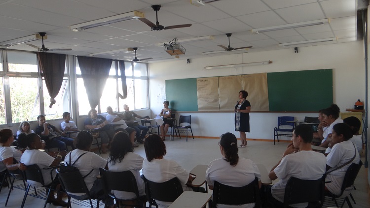 Segundo grupo em roda de conversa que fez parte da metodologia utilizada para identificar problemas e possíveis soluções.