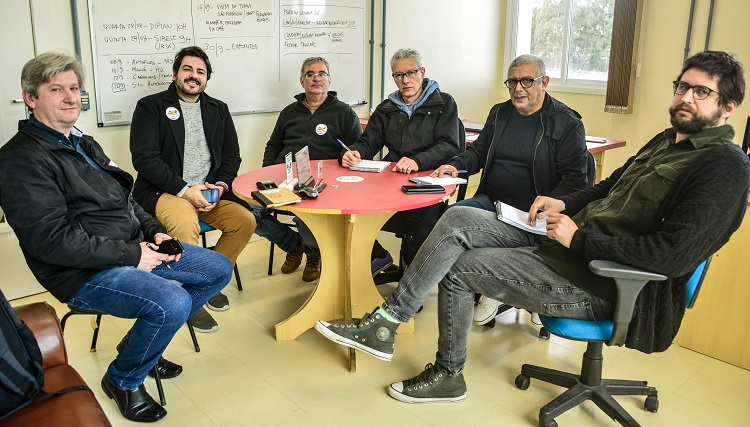 Reunião entre Secom e assessores das duas chapas concorrentes 