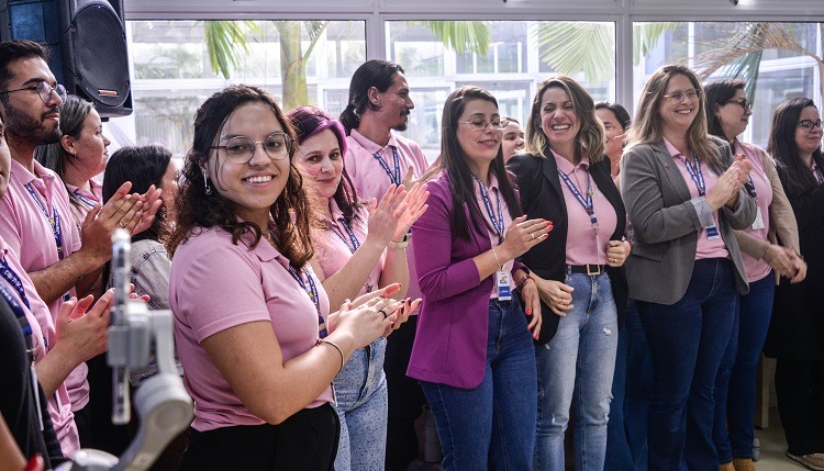 Parte da equipe de colaboradores da FAURG